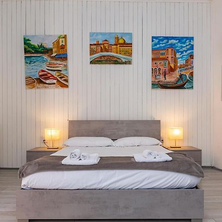 Art Design Apartment - City Center Milan Extérieur photo