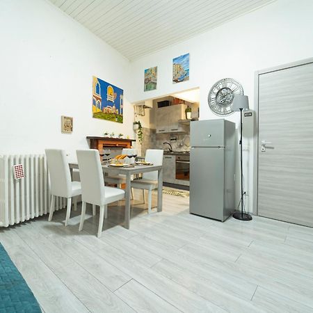 Art Design Apartment - City Center Milan Extérieur photo