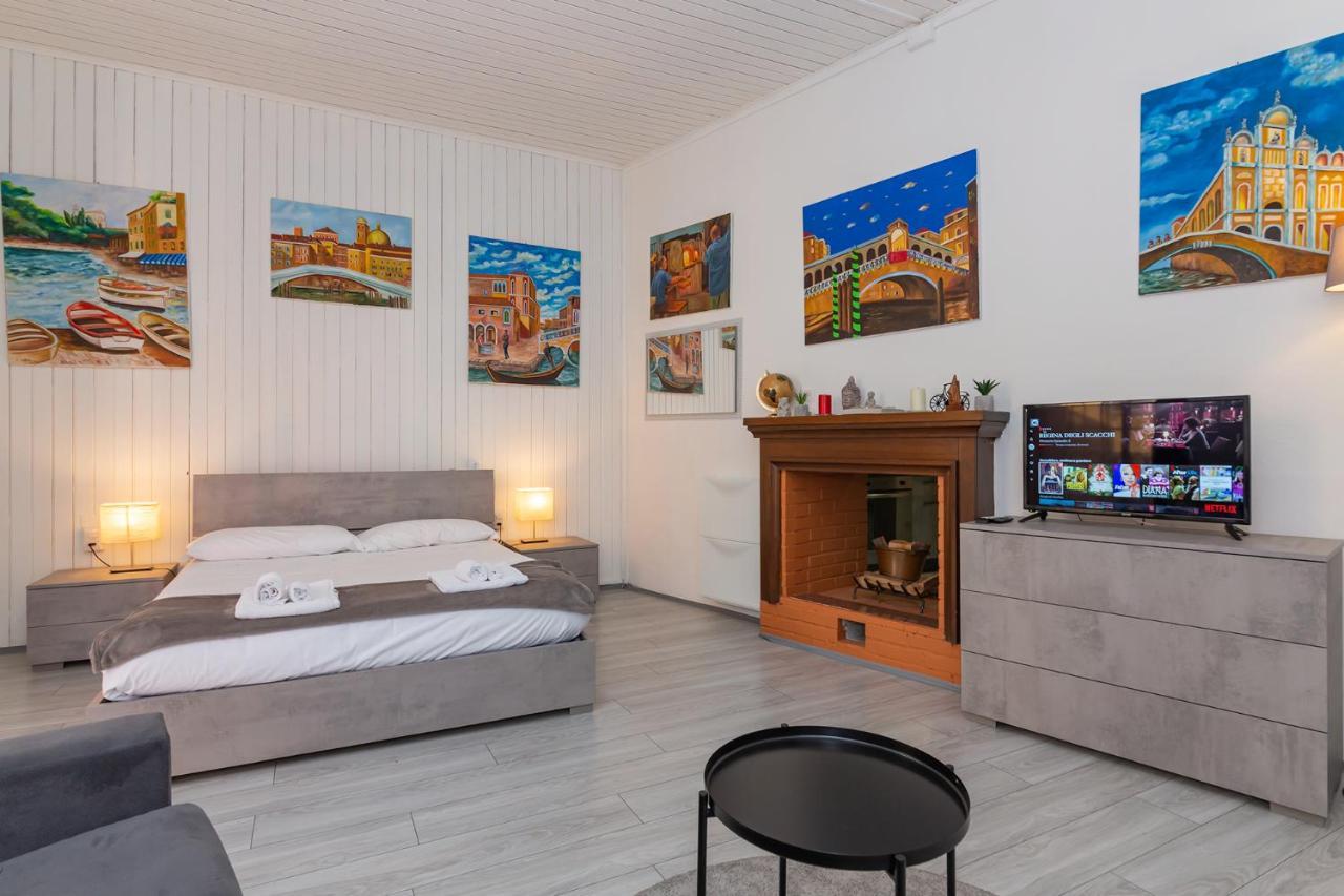 Art Design Apartment - City Center Milan Extérieur photo