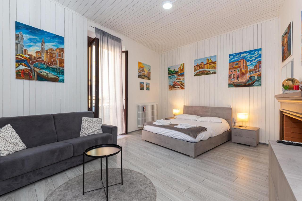 Art Design Apartment - City Center Milan Extérieur photo