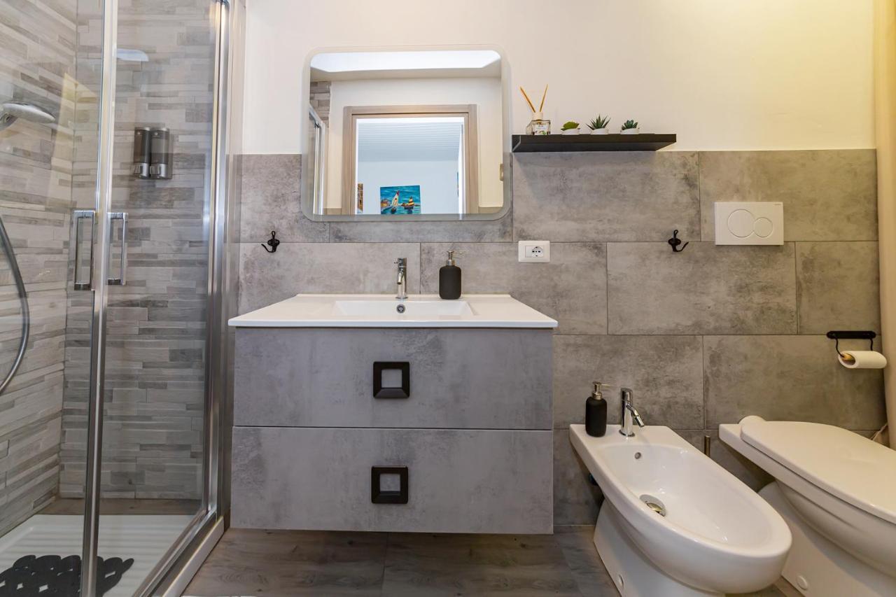 Art Design Apartment - City Center Milan Extérieur photo